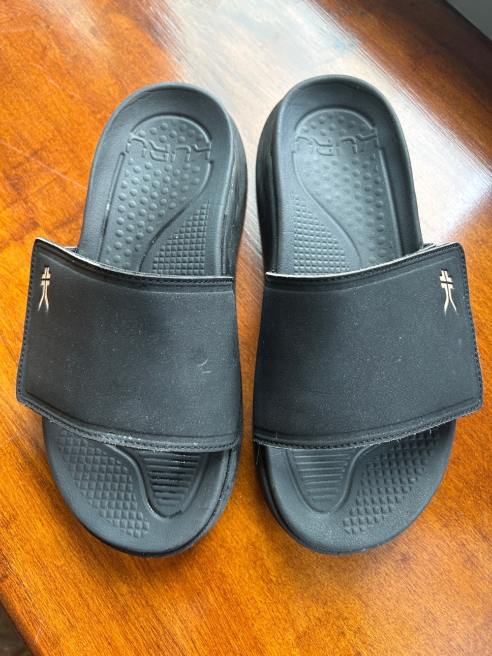 KURU Black Moment Recovery Slide